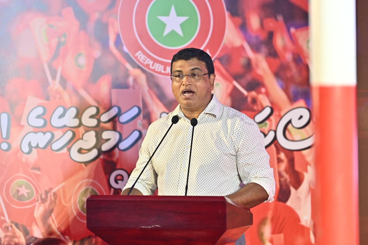 ޤާސިމްގެ ވެރިކަމެއްގައި ޑޮލަރު ނުލިބޭ މައްސަލަ ހައްލުކޮށްދޭނަން: އަމީން