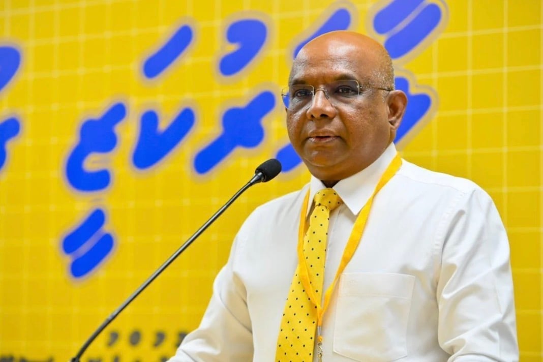 ސަރުކާރުގެ ސިޔާސަތުތައް ސިފަކުރަށްވަން ބޭނުންކުރެއްވުނު މަޒާޖީ ބަހަށްޓަކައި ޝާހިދު މާފަށް އެދިވަޑައިގެންފި