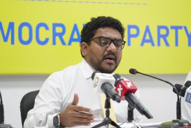 ސަރުކާރުގެ ދައުރު ހަމަވަންދެން ރައްޔިތުން ކެތްކޮށްގެން ތިބެން ނުޖެހޭނެ: މައުރޫފް