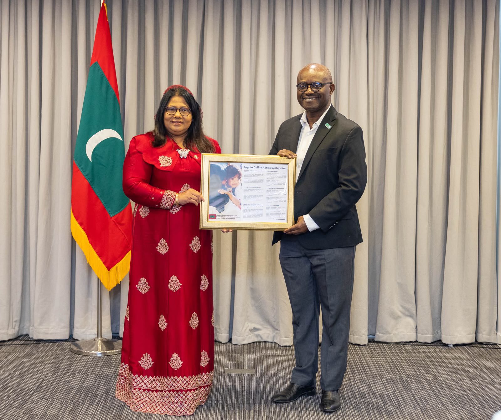 ކުޑަކުދިންނަށް ކުރާ އަނިޔާ ހުއްޓުވުމުގެ ބައިނަލްއަޤްވާމީ ޤަރާރު ބޮގޯޓާ ކޯލް ޓު އެކްޝަން ގައި ދިވެހިރާއްޖެއިން ސޮއިކޮށްފި