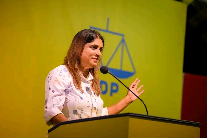 ނަޝީދަށް ތާއީދު ނުކޮށްފިނަމަ ފަހުން ހިތާމަކުރަން ޖެހިދާނެ: މާރިޔާ