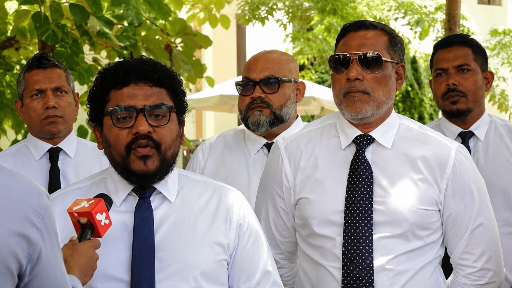 ސަރުކާރު ނާގާބިލުވެ މަޖިލިސް ޕެރަލައިޒް ވެއްޖެ، ވަޒީރުން ހާޒިރުވަނީ އިތުރުފުޅު ހައްދަވައި ބަހަނާ ދައްކަވަން: އެމްޑީޕީ