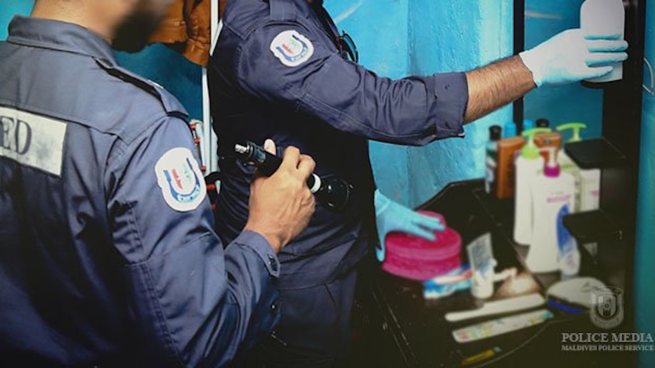 ގަން އެއާޕޯޓުން ފަސް ކިލޯގެ މަސްތުވާތަކެއްޗާއެކު އިންޑިއާ މީހަކު އަތުލައިގެންފި