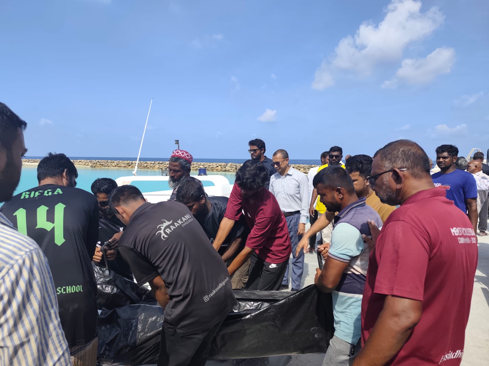 ދިގުރަށު އަލިފާނުގެ ހާދިސާގައި މަރުވި ދެ މީހެއްގެ ހަށިގަނޑު ބަންގްލަދޭޝްއަށް ގެންދަނީ