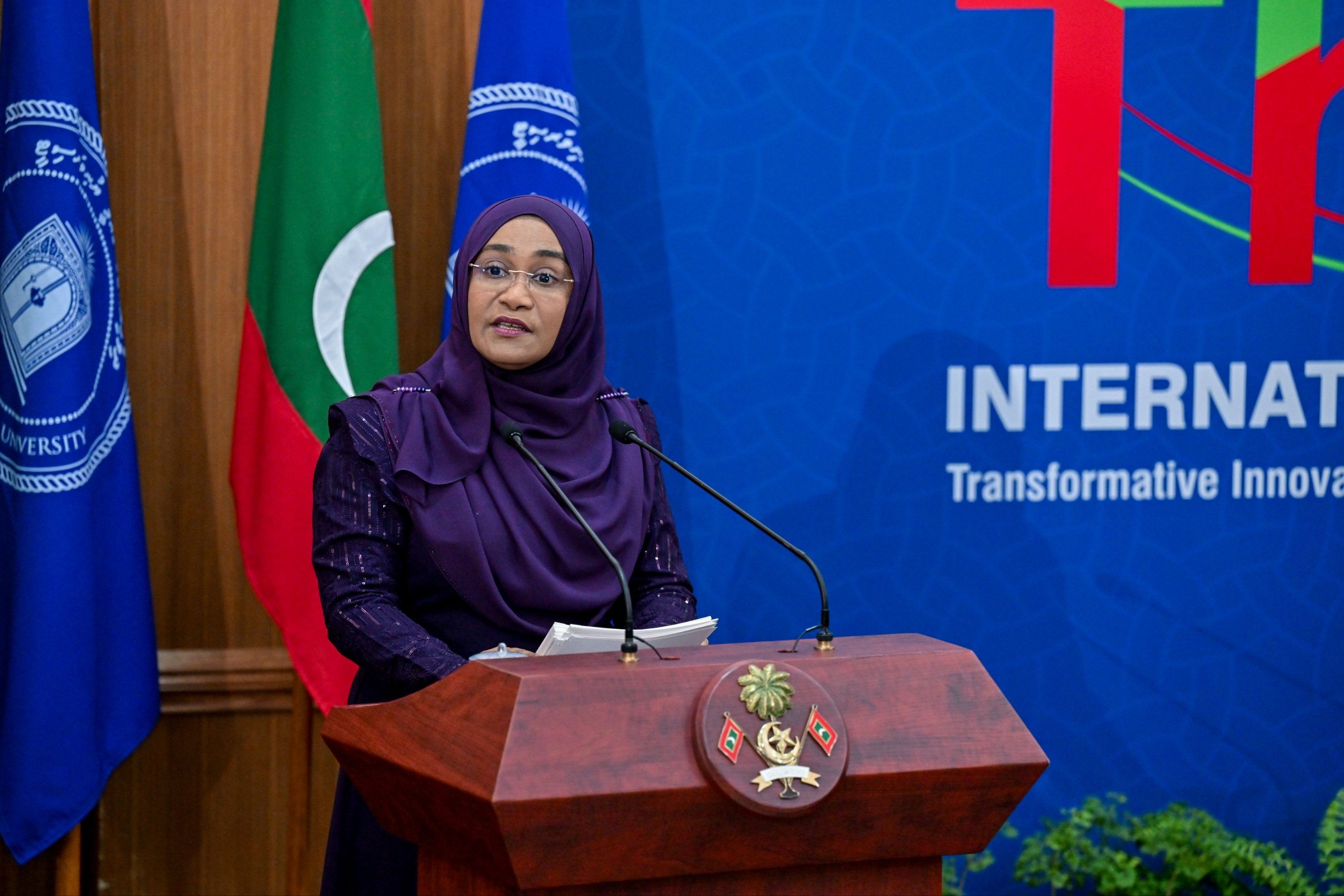 ޓެކްނޮލޮޖީގެ ބޭނުން ހިފައިގެން ދިވެހި ޒުވާނުންނަށް ދުނިޔޭގެ ފެންވަރުގައި ވިދާލުމުގެ ފުރުސަތު އެބައޮތް: ފަސްޓް ލޭޑީ