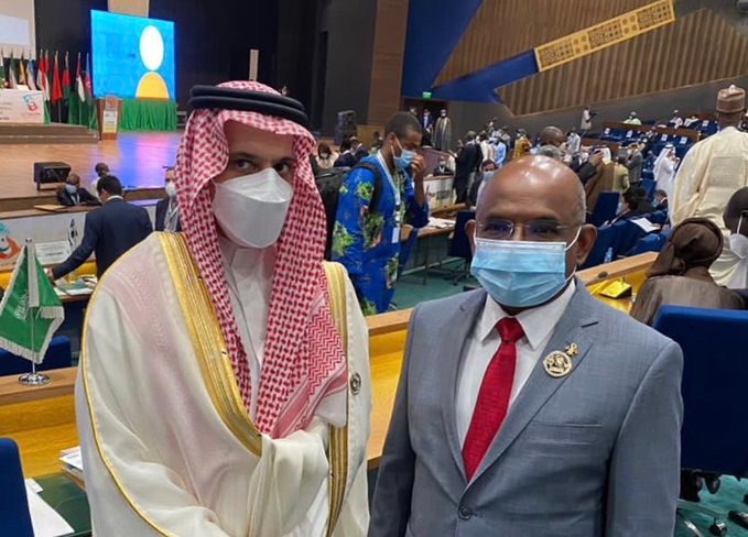 އޯއައިސީ ސަމިޓް: ބައެއް ޤައުމުތަކުގެ ޚާރިޖީ ވަޒީރުންނާ މިނިސްޓަރ ޝާހިދު ބައްދަލުކުރައްވައިފި