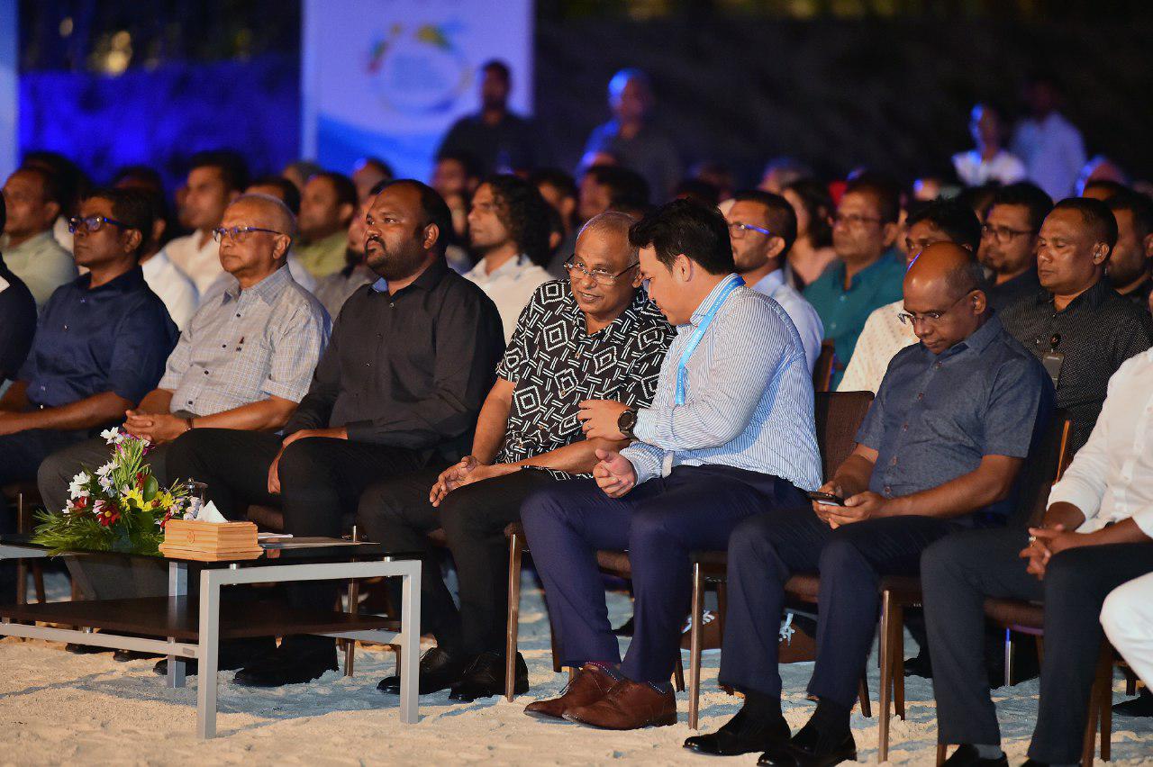 މިނިމަމް ވޭޖް ކަނޑައެޅުމުގެ މަސައްކަތް ހުއްޓާނުލާނެ ކަމުގެ ޔަގީންކަން ދެއްވައިފި
