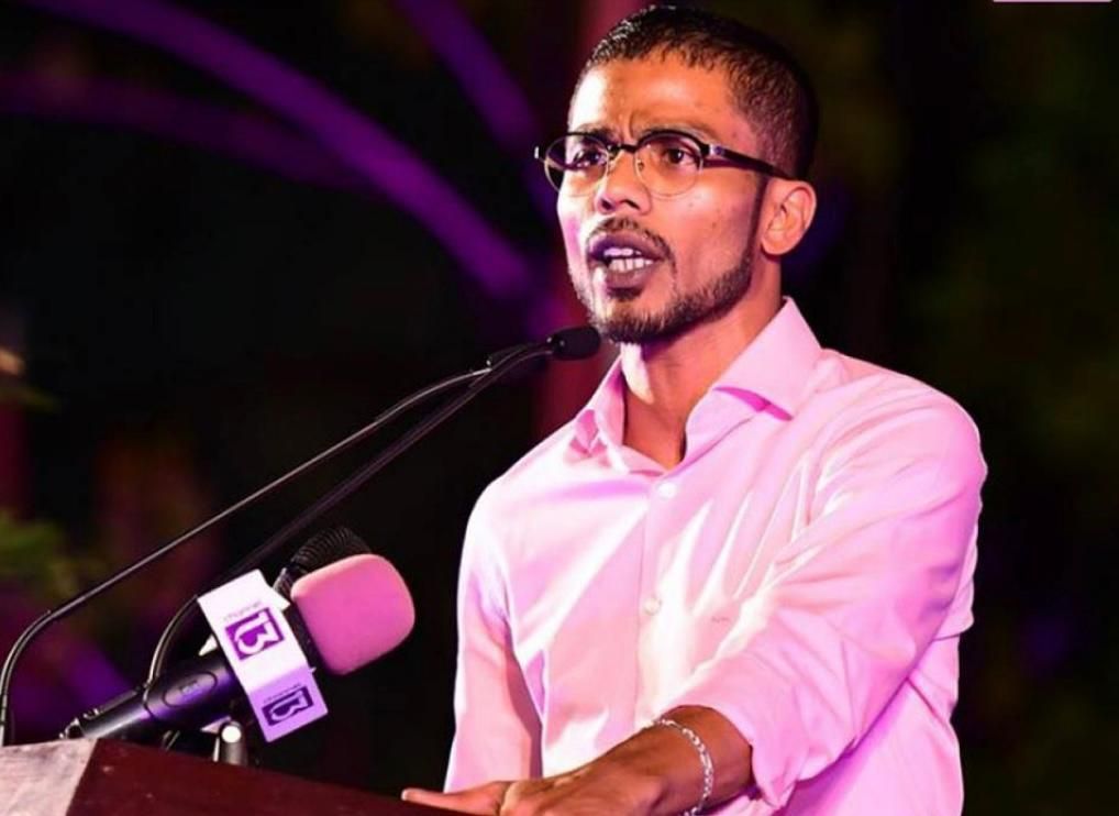 ދަފްތަރުގައި ތިބި މީހުންނަށް 10،000 ގޯތި ދޭނަން: އަލްހާން