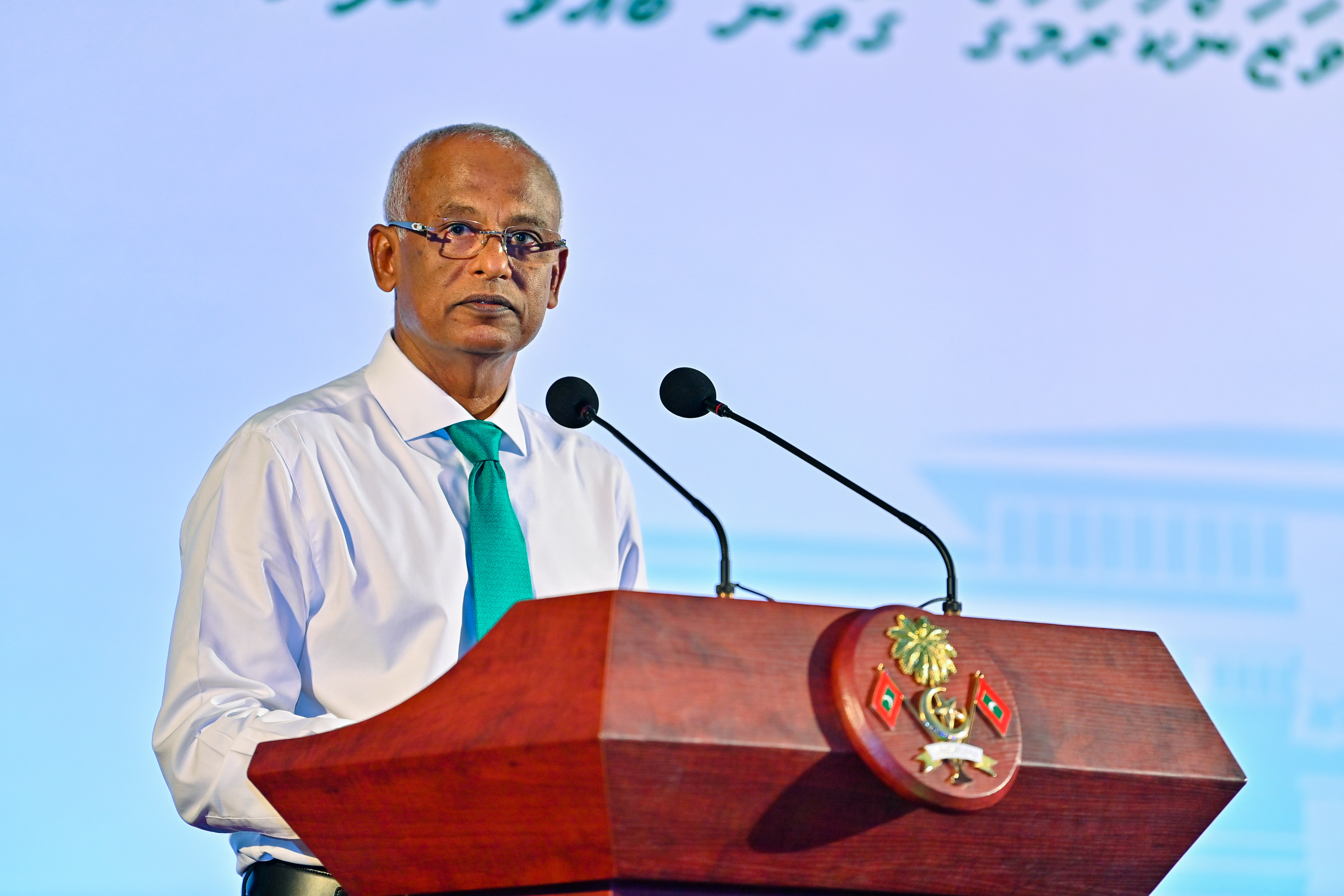 ލޮޅުންތަކުން ސަލާމަތްވުމަށް އިގްތިސާދު ކުރުމަށް ރައީސް އިލްތިމާސްކުރައްވައިފި