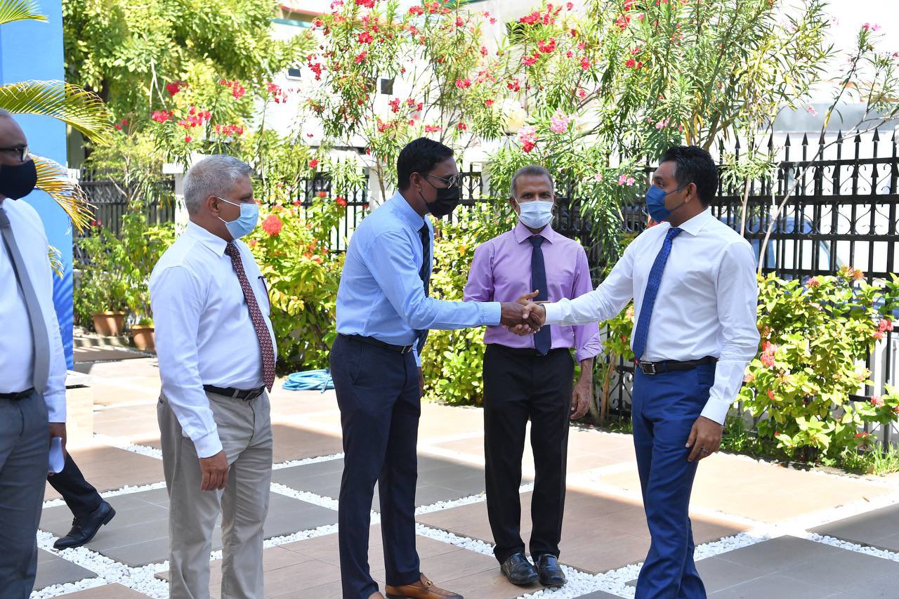 ގައުމީ ފްލައިންގ ސްކޫލް ހުޅުވައިފި