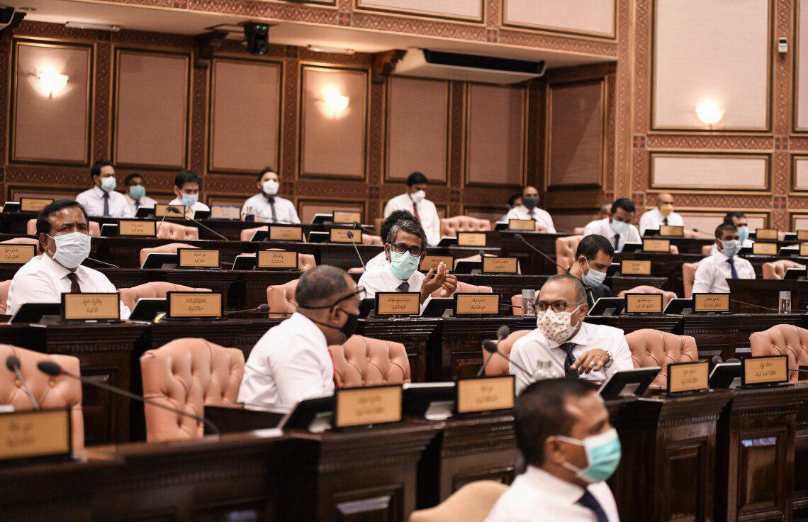 ސަރުކާރުން ހުށަހެޅި އާންމު ސިއްހަތުގެ ކުއްލިނުރައްކަލުގެ ބިލުގެ ބަހުސް ފަށައިފި