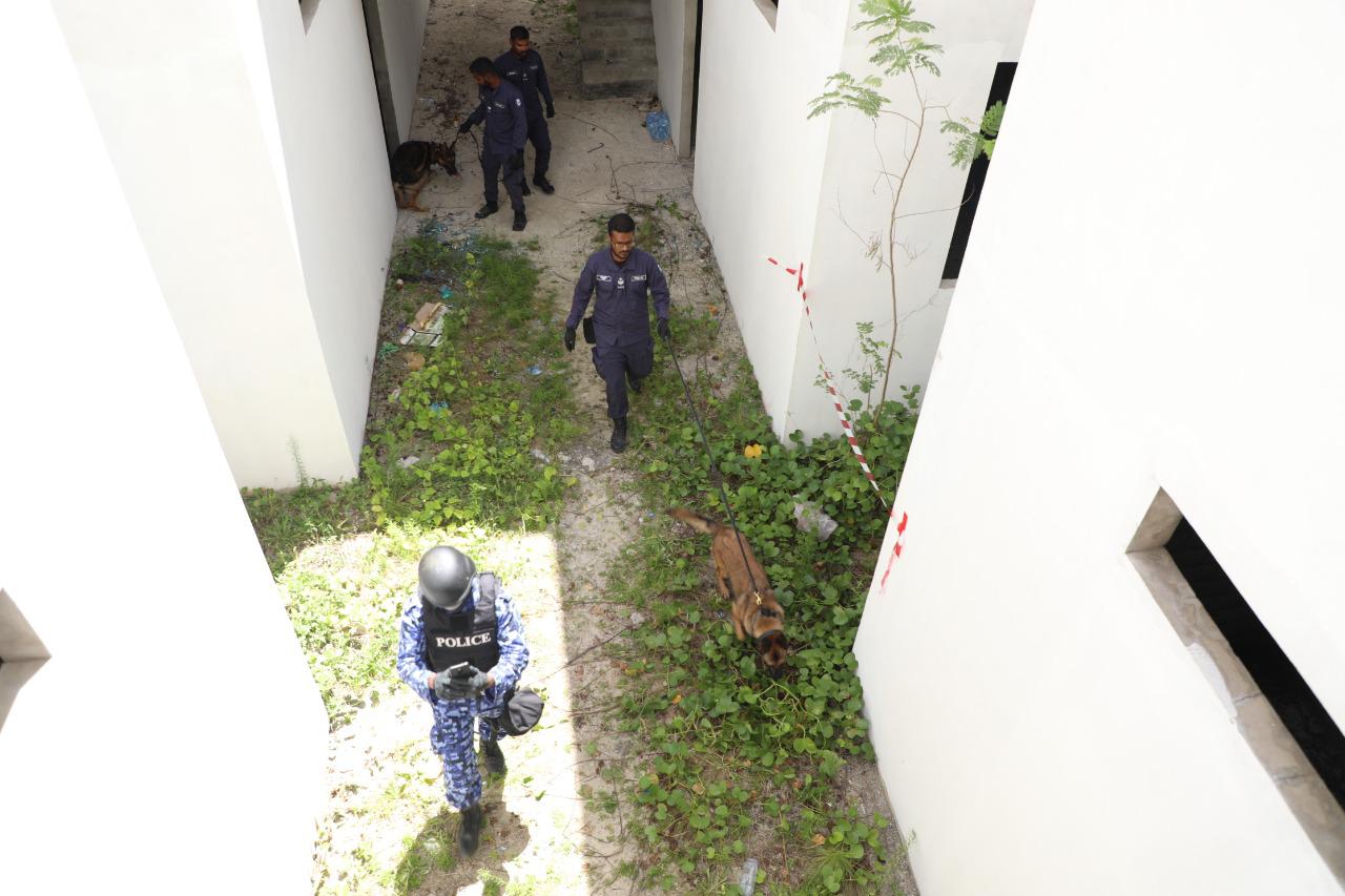 ފުލުހުންނަށް ހަމަލާދިން މައްސަލާގައި ހައްޔަރުކުރި މީހުންގެ ޢަދަދު 10 އަށް