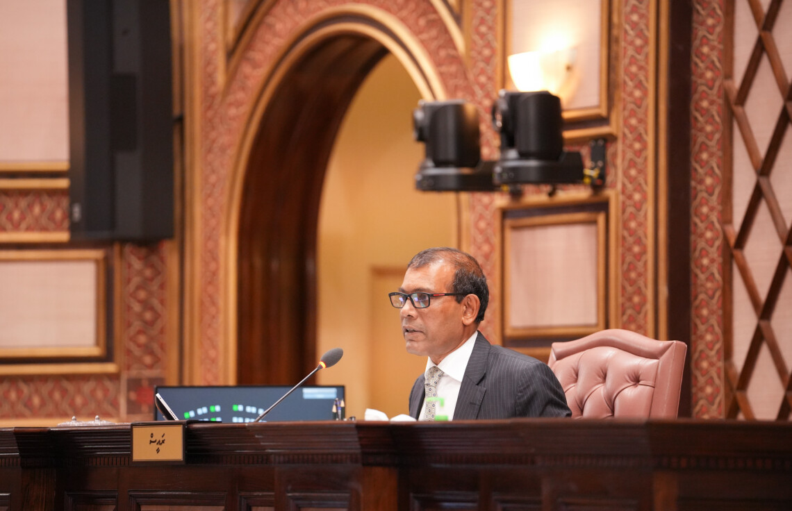 ބޭރުގެ އިއްޒަތްތެރިންނަށް މެސެޖުކޮށް އައު ސަރުކާރަށް ފާޑުނުކިޔަން ނަޝީދު އިލްތިމާސްކުރަށްވައިފި