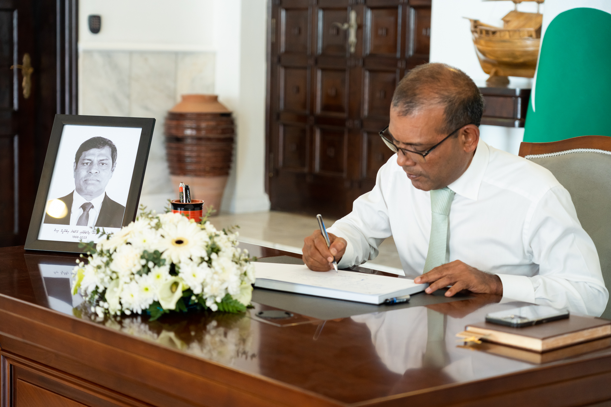 މެމްބަރު ރިޒާގެ ހަނދާނުގައި ތައުޒިޔާގެ ދަފުތަރެއް ހުޅުވައިފި