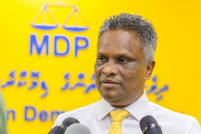 މާލެއާ ވަކިން ހުޅުމާލެ ތަރައްގީ ނުކުރެވޭނެ: މޭޔަރު އާޒިމް