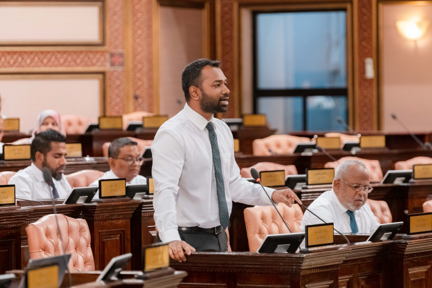 ކައުންސިލަރުންގެ މުސާރައަށް ހެޔޮ ބަދަލެއް ގެނައުމަށް ގޮވާލައި މަޖިލީހަށް ގަރާރެއް ހުށަހަޅައިފި