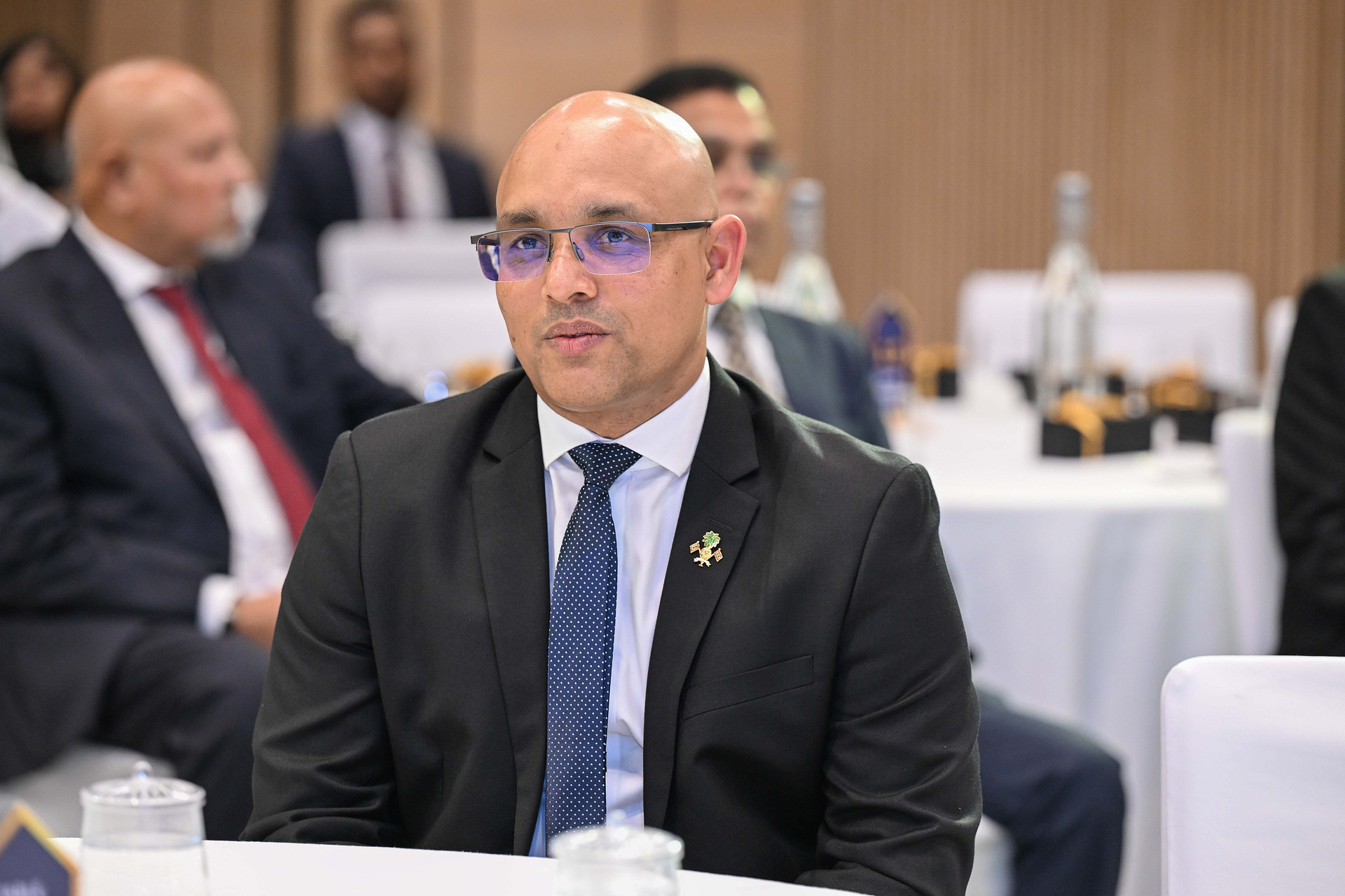 ރަސްމާލޭގައި ހިންގާ 20 ބިލިޔަން ޑޮލަރުގެ މަޝްރޫޢާއެކު މުޅި އިގްތިސާދަށް އިންގިލާބީ ކުރިއެރުންތަކެއް ލިބޭނެ: ޒަރީރު