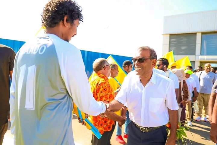 ރާއްޖޭގެ ތަރައްޤީ މާލެއަށް ބަރޯސާނުވެ، އަތޮޅުތަކަށް ފުޅާކުރުމުގެ މުހިންމުކަން ރައީސް ނަޝީދު ފާހަގަކުރައްވައިފި