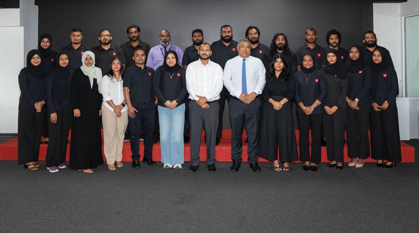 ބީއެމްއެލް އިން އޭ.އައި.ސީ.ބީ އާ ގުޅިގެން 30 މުވައްޒަފުންނާއެކު ޗާޓަރޑް ބޭންކަރ ޕްރޮގްރާމް ފަށައިފި