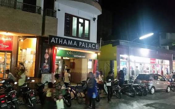 މަޖީދީމަގު އަތަމާ ޕެލެސް ރެސްޓޯރެންޓެއްގައި ރޯވި، އަލިފާން ނިއްވާލައިފި
