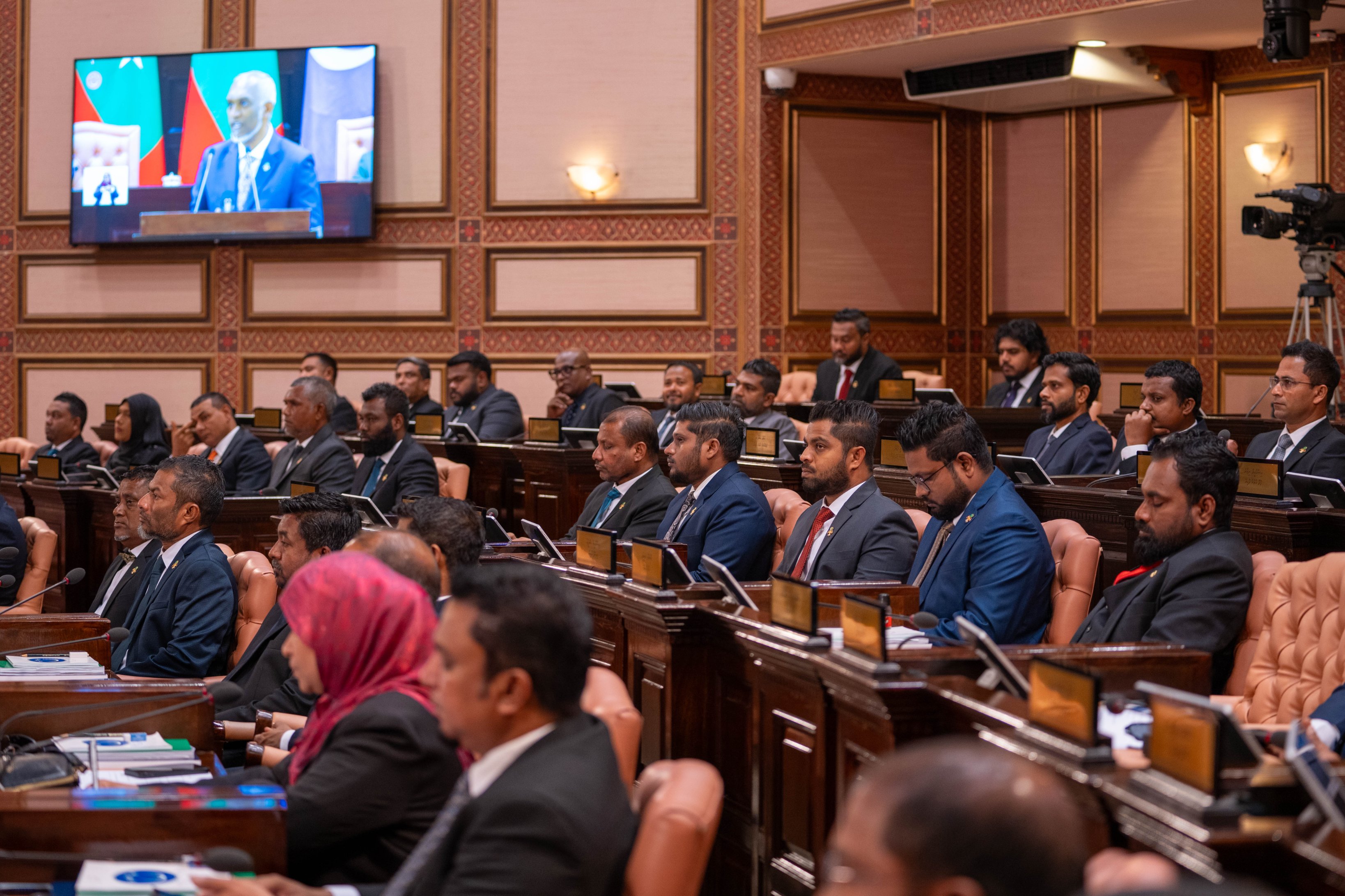 މަސްދުވަހުގެ ޗުއްޓީއަކަށް ފަހު މަޖިލިހުގެ ޖަލްސާތައް ހޯމަ ދުވަހު ފަށަނީ