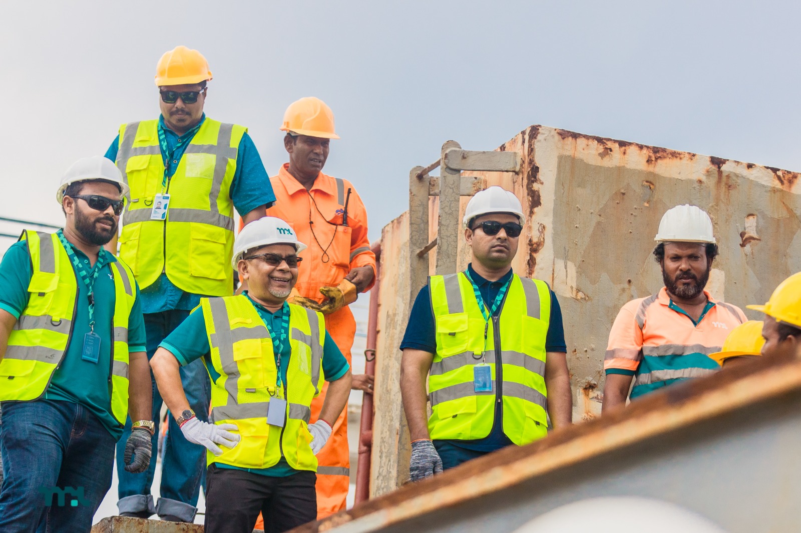 ޕޯޓްގެ ކާގޯ އޮޕަރޭޝަންސްގެ މަސައްކަތުގައި އެމްޕީއެލްގެ މެނޭޖްމަންޓުން ބައިވެރިވެއްޖެ