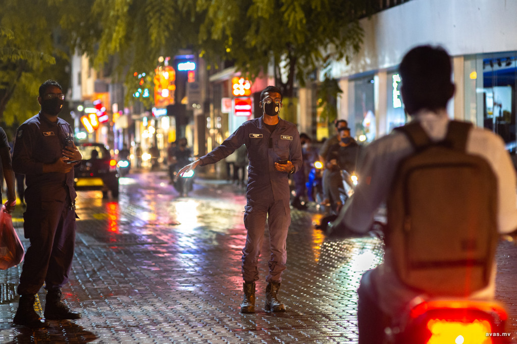 ރޭގަނޑު 12 ޖަހަންދެން ބޭރުގައި އުޅެވޭ ގޮތަށް ހަދައި  އިތުރު ލުއިތައް ދީފި