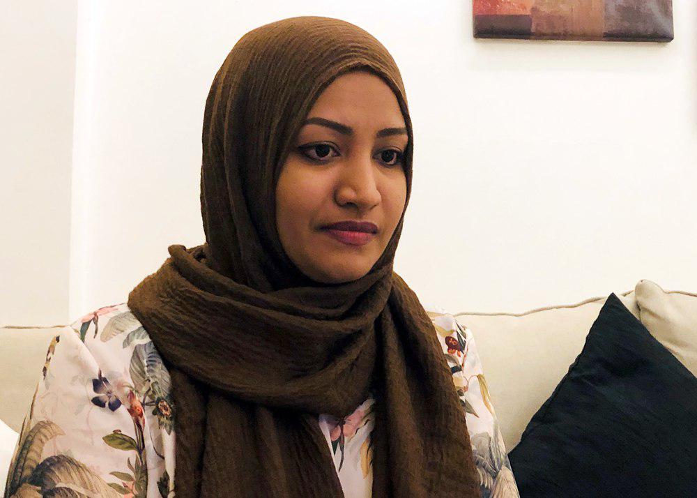 މަޖިލީހުގައި ދޮގު ހެއްދެވިކަމަށް ބުނުމުން ވަޒީރު ނަހުލާ ޓެކްސީ ސެންޓަރުތަކާ ބައްދަލު ކުރައްވައިފި