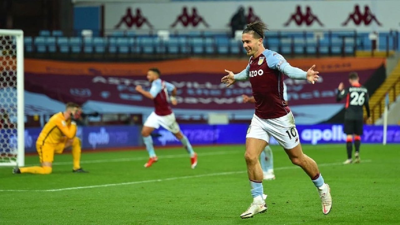 އިނގިރޭސި ޕްރިމިއަރ ލީގު: 7 ގޯލްޖަހައި އެސްޓަންވިލާ އިން ލިވަޕޫލް ލަދުގަންނަވާލައިފި