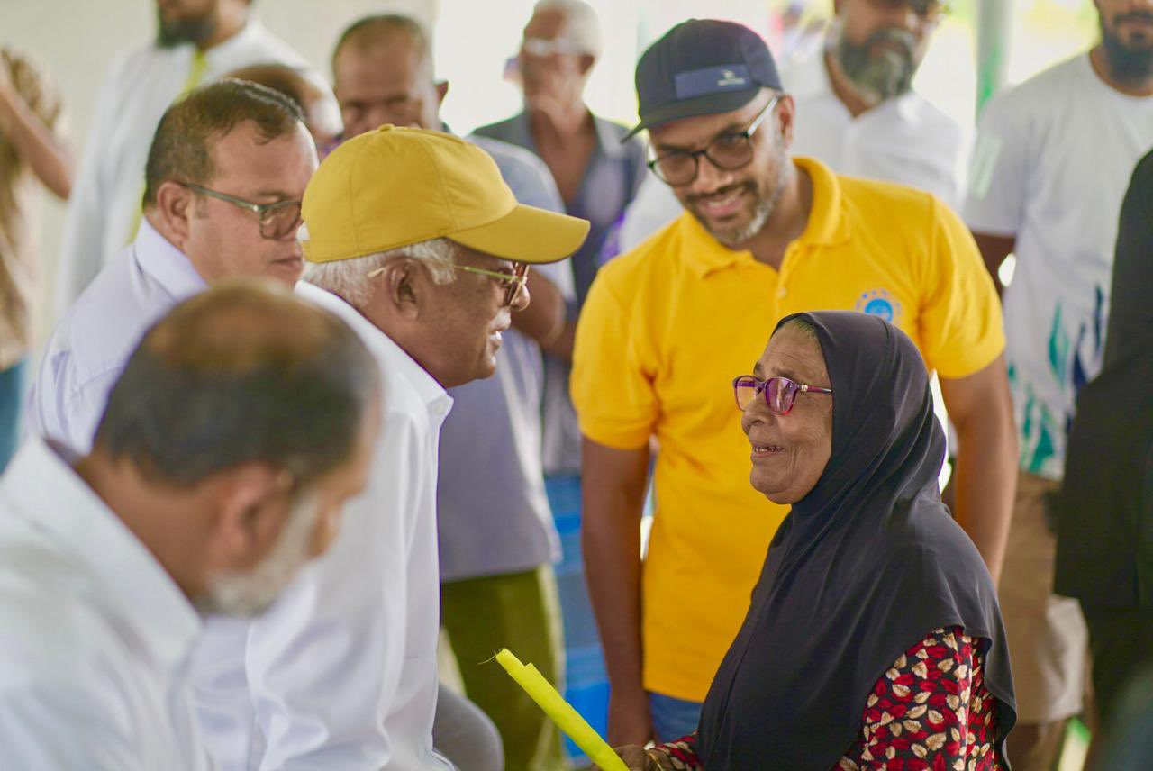 ބައެއް ކެންޑިޑޭޓުން ކުރިމަތިލައިގެން އުޅެނީ ވޯޓުތައް ބައިބައިކޮށްލަން: ރައީސް