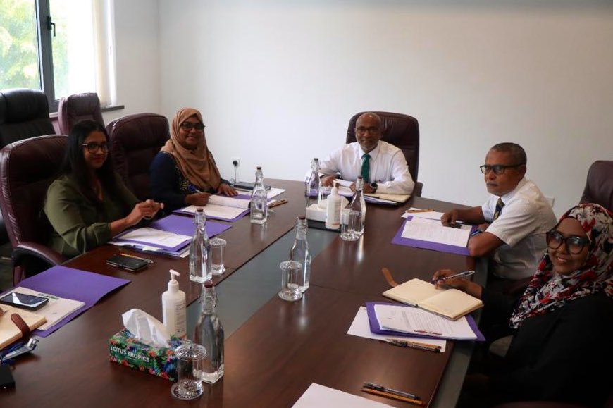 ފޮރިން ސަރވިސް އެޑްވައިޒަރީ ބޯޑު އެކުލަވާލައިފި