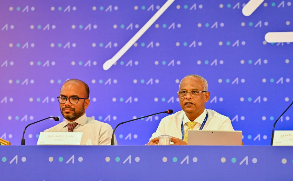 އަހަރު ނިމުނުއިރު އަންދާޒާއަށްވުރެ އާމްދަނީ އިތުރުވެފައި، ހަރަދުތައް ދަށަށް