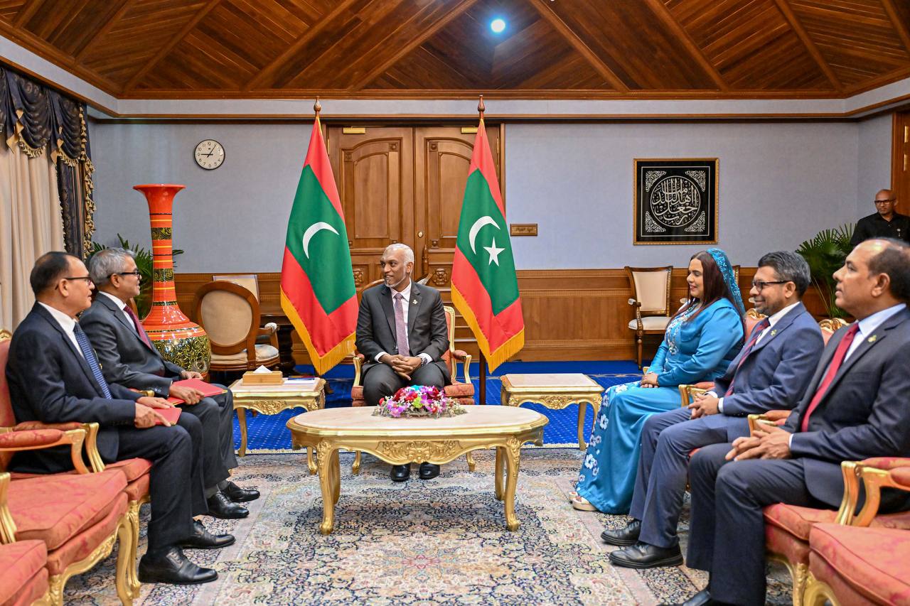 ކުރީގެ ދެ މިނިސްޓަރުން ކަމަށްވާ ތޯރިގާއި އާދަމް ޝަރީފް ސަފީރުކަމުގެ މަގާމަށް އައްޔަންކުރައްވައިފި