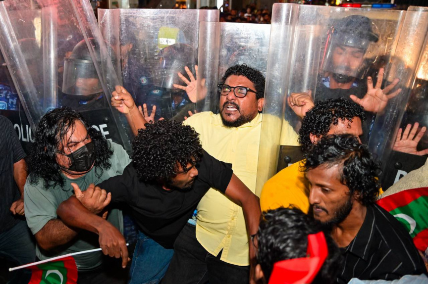 އެމްޑީޕީގެ ދަތިވެއްޖެ އިހުތިޖާޖު އޮގަސްޓް 13 އަށް ފަސްކޮށްފި