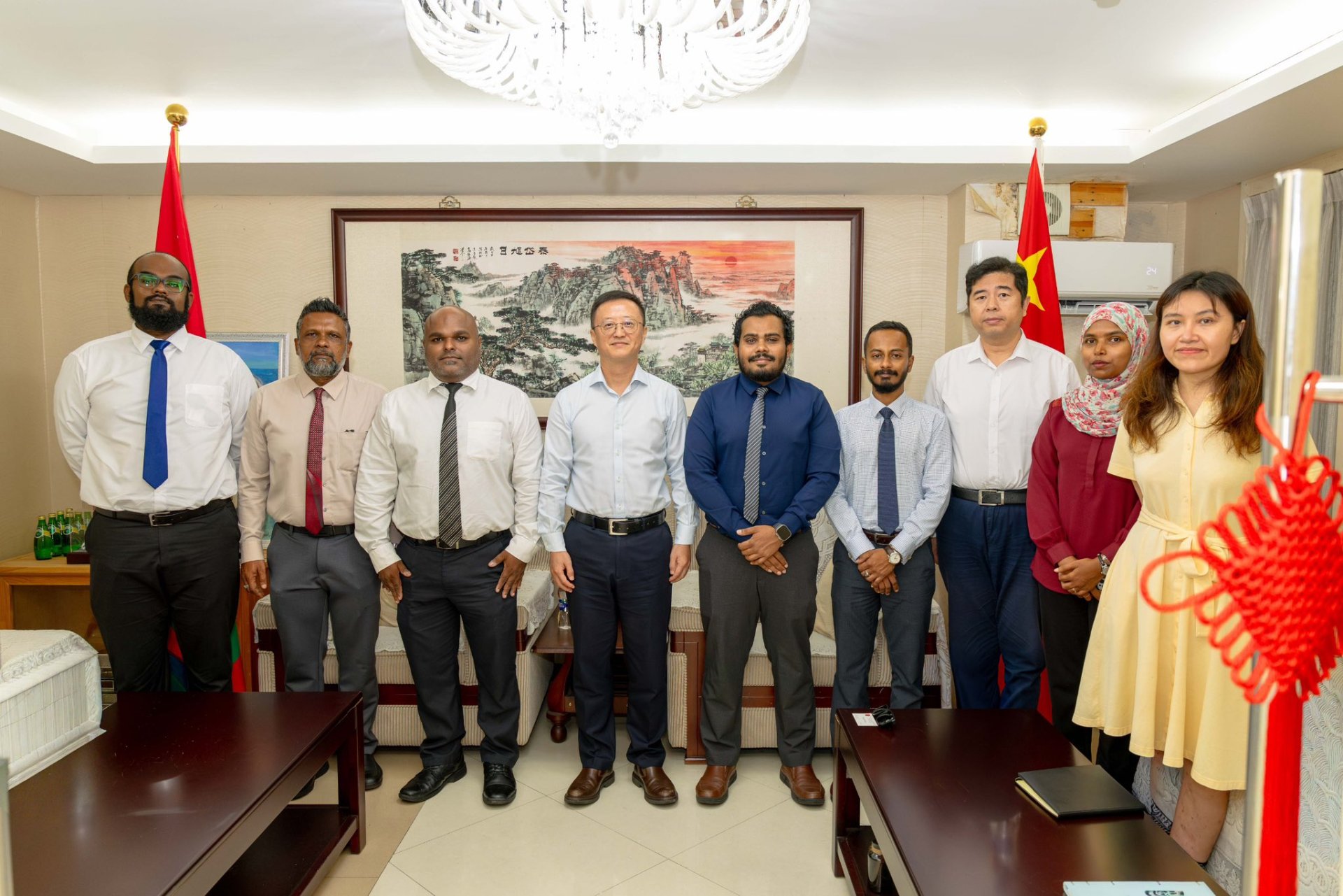 ސިނަމާލެ ބްރިޖު މަރާމާތުކުރުމުގެ ޓެކްނިކަލް ތަމްރީނަކަށް ވުޒާރާގެ ޓީމެއް ޗައިނާއަށް ފުރަނީ