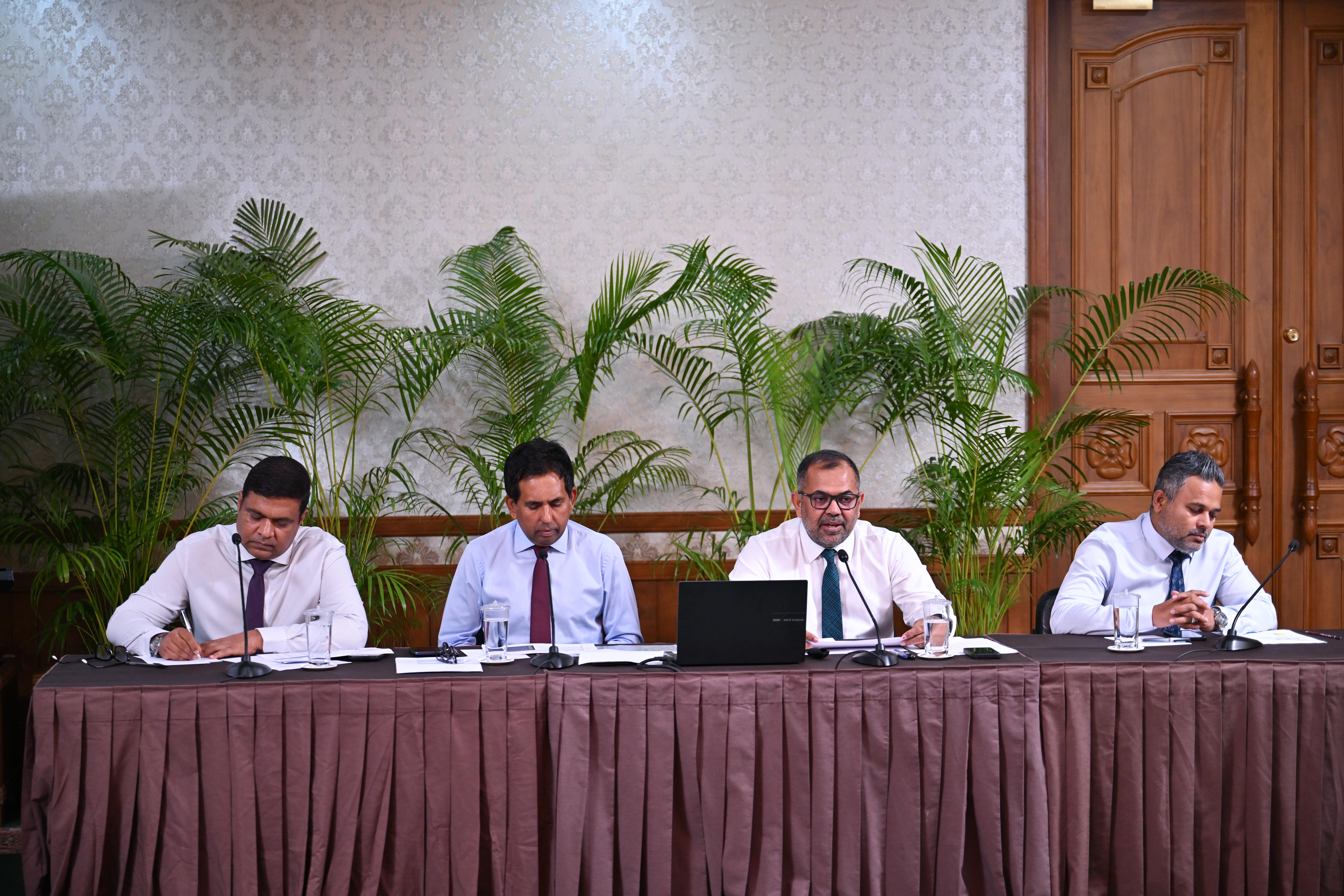 ތެލުގެ އަގަށް ބަދަލު އައިނަމަވެސް ދަތިކަމެއްނެތި ތެޔޮ ލިބޭނެކަން ކަށަވަރުކުރާނެ: ޒަމީރު