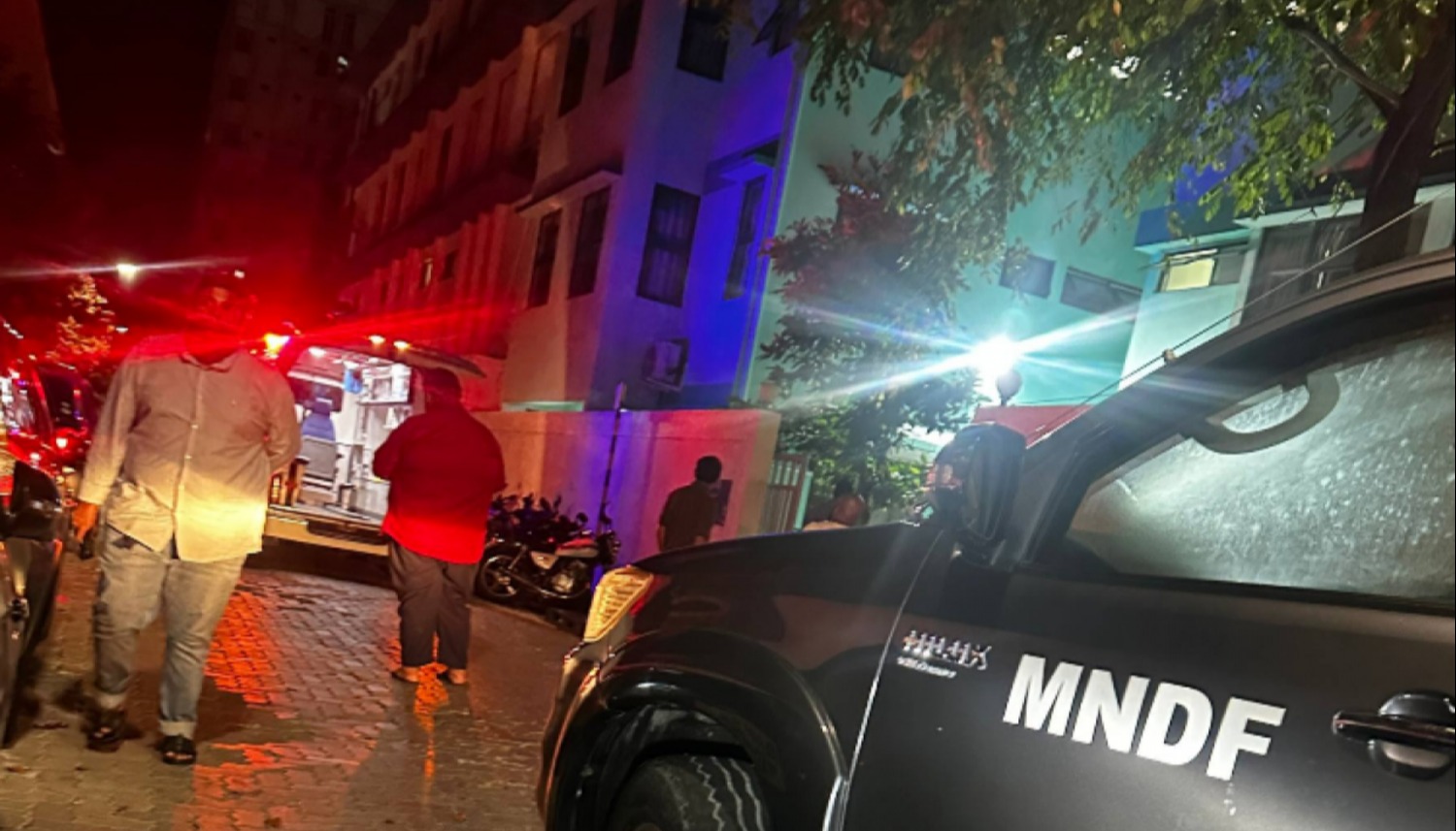 ގައުމީ ޔުނިވާސިޓީގެ ދަނާލުގައި ޒުވާން އަންހެން ކުއްޖެއް ނިޔާވެއްޖެ