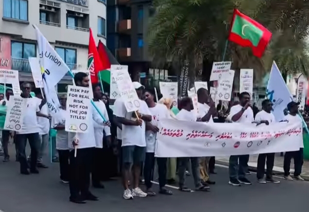 މޭޑޭ ރެލީ އާޓިފިޝަލް ބީޗުން ފަށައިފި: ހައްގުތަކަށް ގޮވާލާ އަޑުތައް ގަދަވެއްޖެ