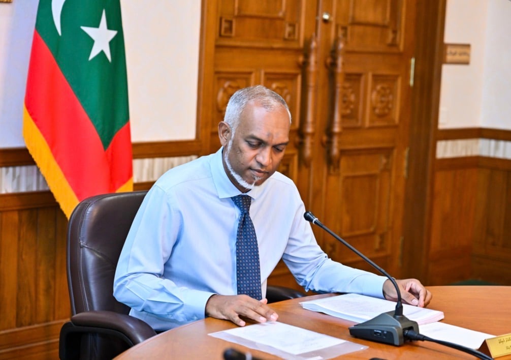 ދަރިންނަށް ދެ އަހަރު ފުރެންދެން މުވައްޒަފުންނަށް ހުސް ވަގުތު ދޭން ޖެހޭ ގޮތަށް ގާނޫނު އިސްލާހުކޮށްފި