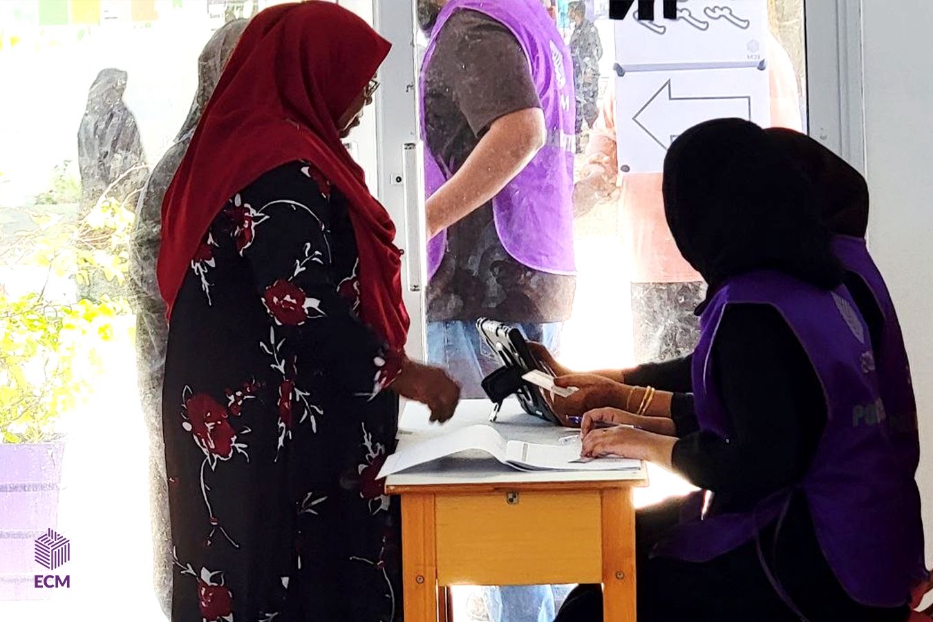ފޮޓޯ: އިލެކްޝަންސް ކޮމިޝަން