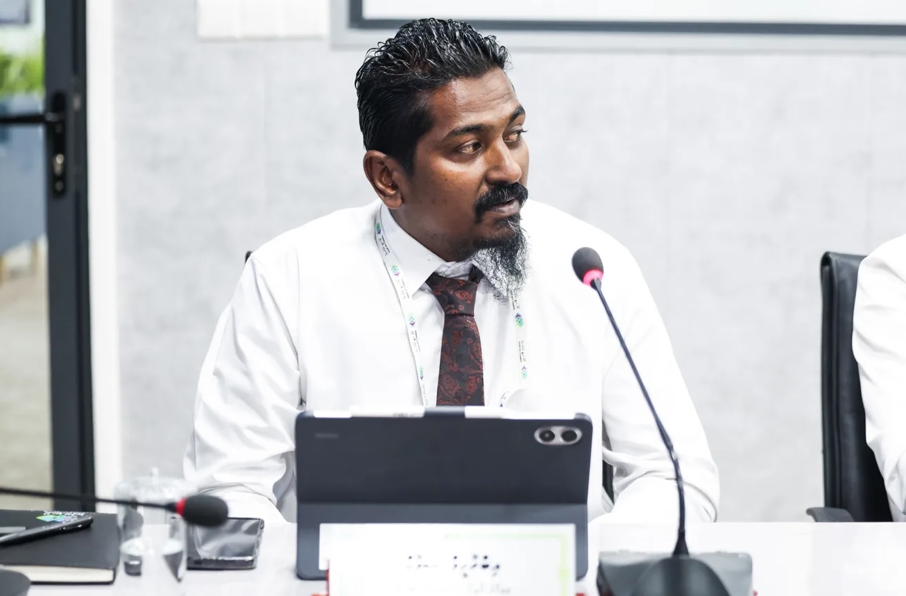 ވިލިމާލޭ ހޮސްޕިޓަލް އެޅުމަށް ބޭނުންވާ ވަގުތީ ސައިޓް ކޮމިޓީން ބެލުމަށްފަހު ހައުސިން މިނިސްޓްރީއަށް ދޭން ފާސްކޮށްފި