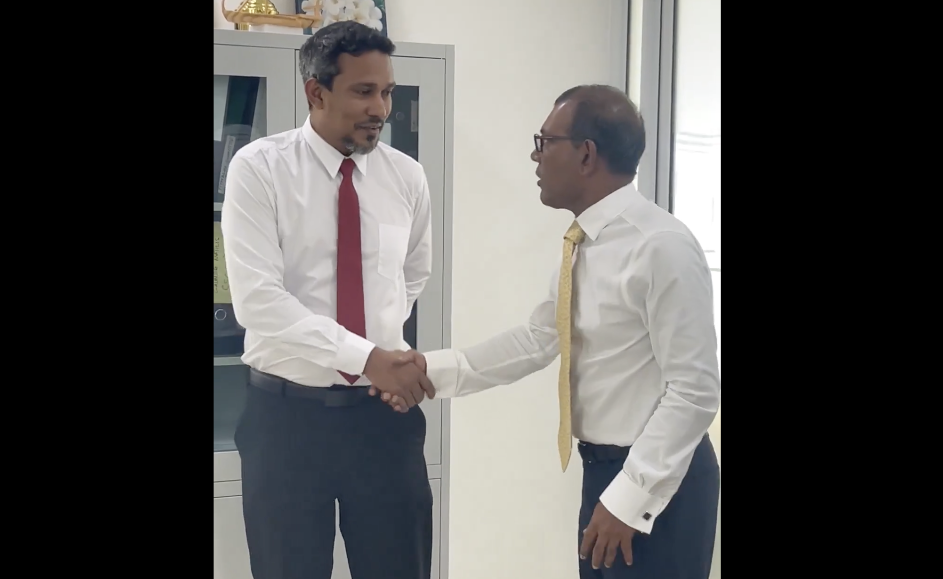 ރައީސް ނަޝީދު ފުވައްމުލައް ސިޓީގެ މޭޔަރު އިސްމާއީލް ރަފީޤް އާއި ބައްދަލު ކުރަށްވައިފި