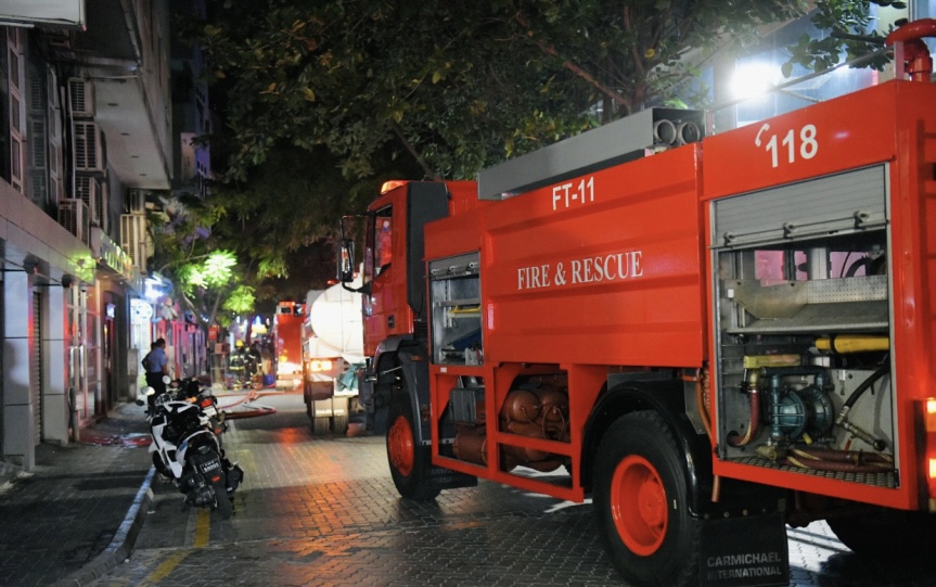 މާލޭގެ ގެއެއްގައި އަލިފާނުގެ ހާދިސާއެއް ހިނގައިފި
