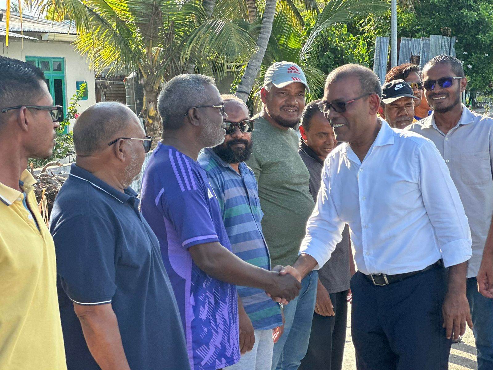 ރައީސް ނަޝީދު ފުވައްމުލަކާއި ތިނަދޫއަށް ކުރައްވާ ކެމްޕޭން ދަތުރުފުޅެއް މާދަމާ ފަށްޓަވަނީ