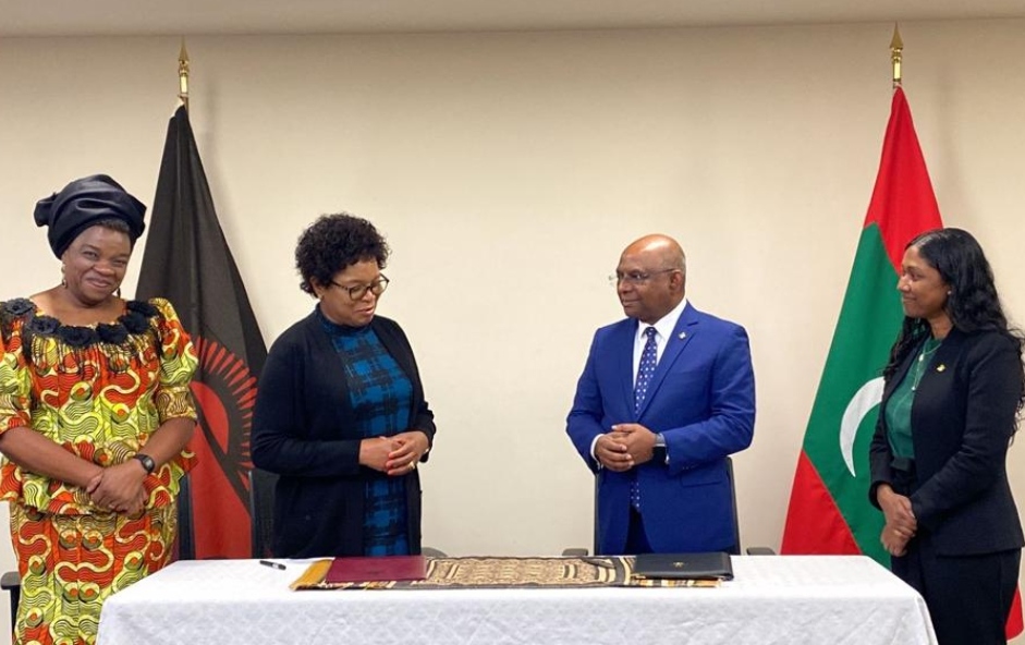 ރާއްޖެއިން މަލާވީއާއެކު ސިޔާސީ ގުޅުން ގާއިމްކޮށްފި