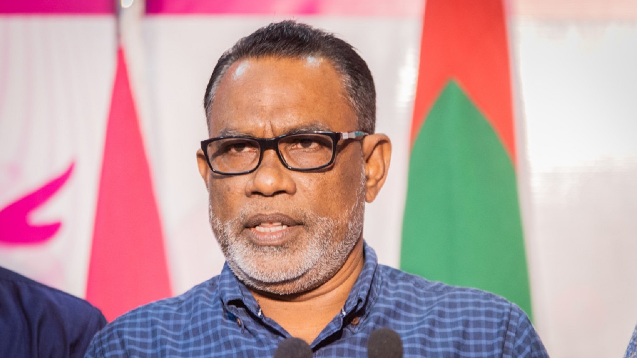 އަދުރޭ ގަލޮޅު ފުލުހަށް ގެންދިޔައީ މަޢުލޫމާތެއް ސާފު ކުރުމަށް