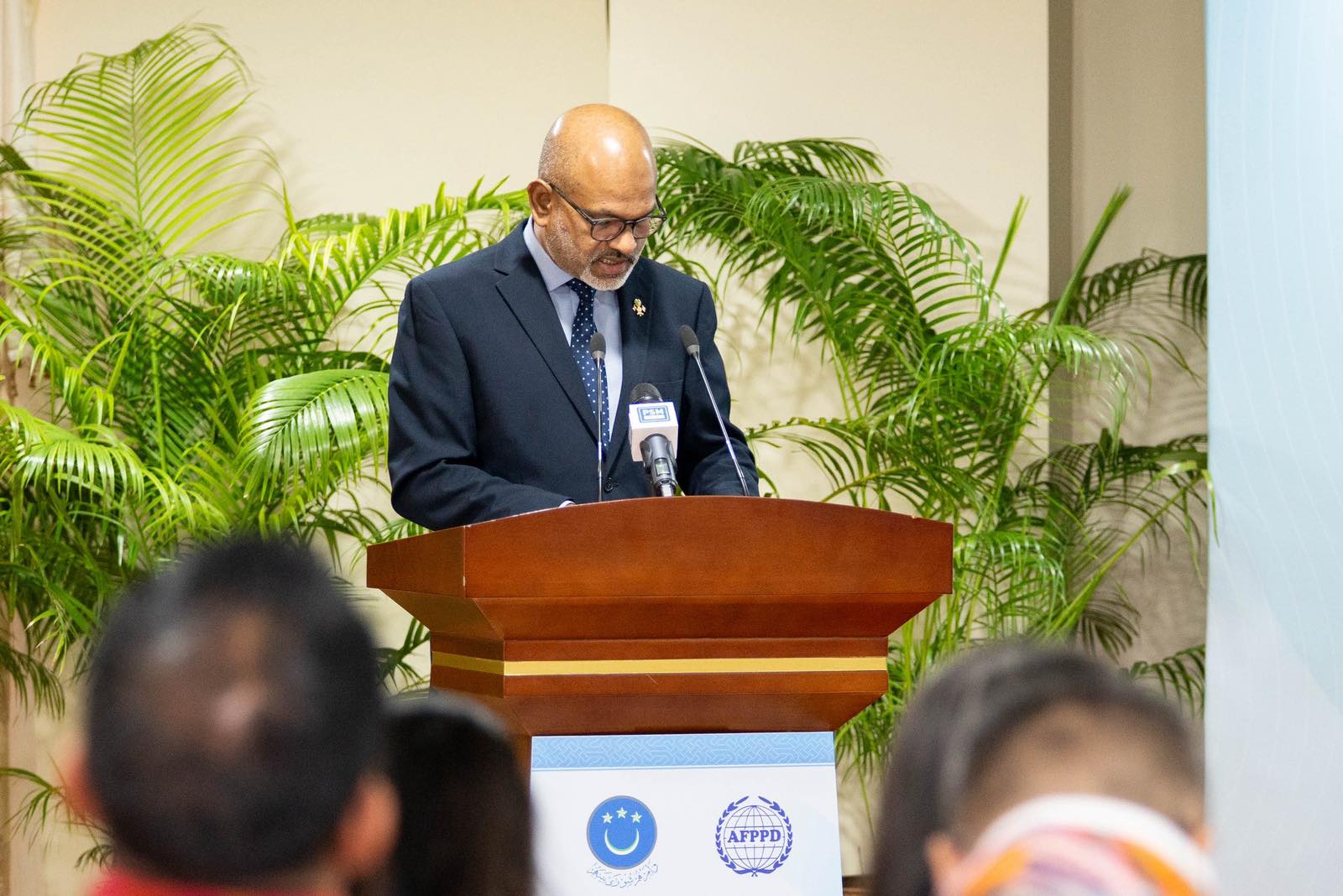 އާބާދީ އެއްމިލިއަނަށް އަރާއިރު ގިނަ މީހުން ދިރިއުޅޭނީ މާލެ ސަރަހައްދުގައި: ނާޒިމް