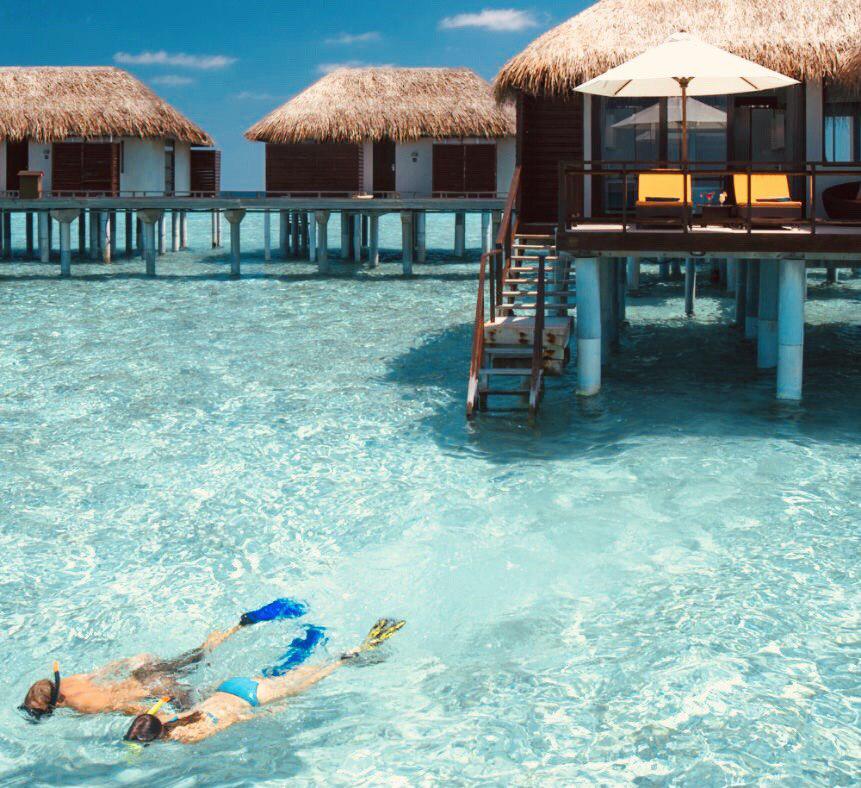 ކޯވިޑް-19: ޔުނިވާސަލްގެ ރިޒޯޓްތަކުގެ މުވައްޒަފުންނަށް މުސާރަލިބޭގޮތަށް ޚާއްސަ ޗުއްޓީއެއް