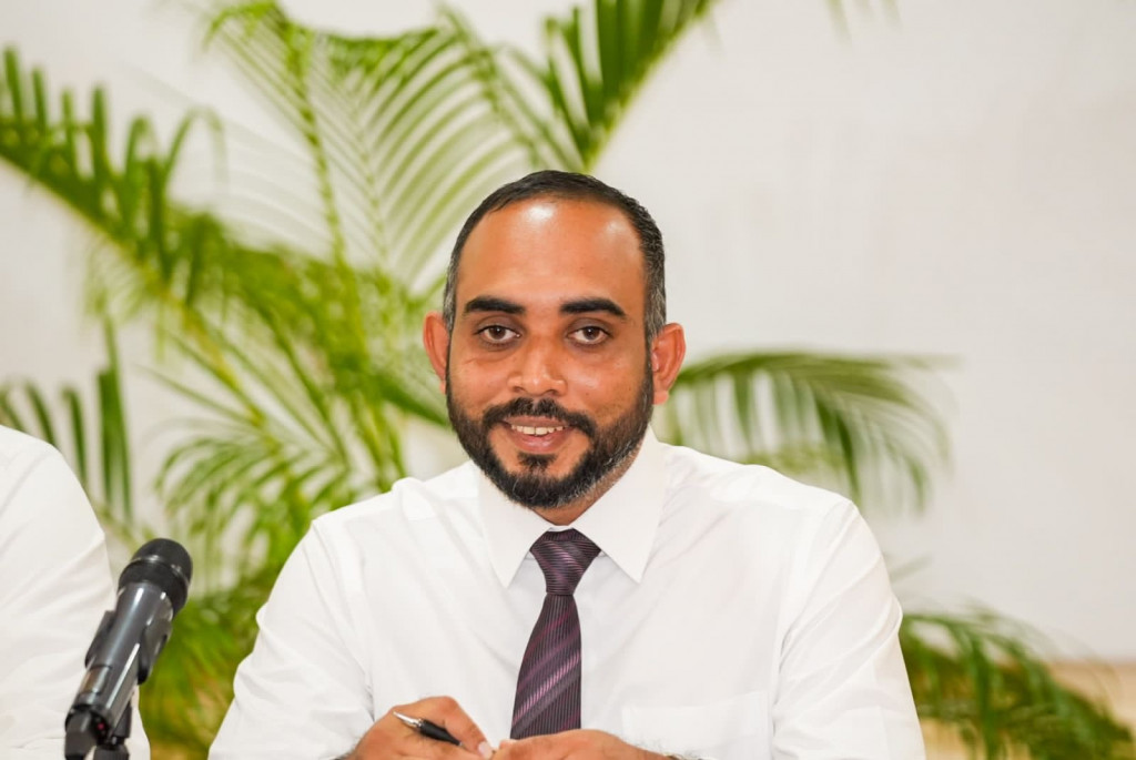 މީޑިއާތަކަށް ފައިސާދިނުމުގެ އުސޫލު ކަނޑައެޅުމަށް މީޑިއާތަކުގެ އިސްވެރިންގެ ހިޔާލު ހޯދަނީ