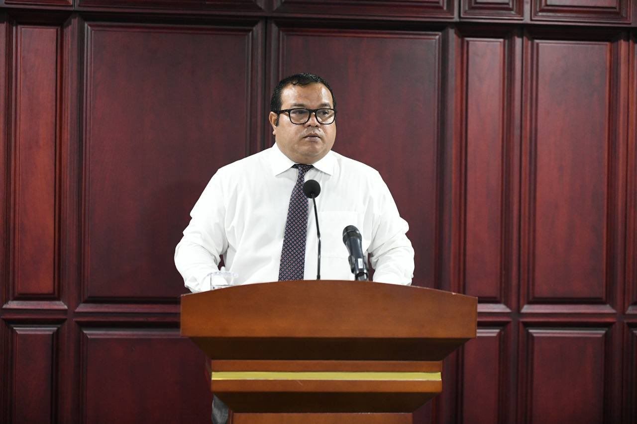 ނަޝީދު ވަކިކުރުމުގެ މައްސަލަ ކުރިއަށް ނުގެންގޮސްފިނަމަ މަޖިލީހުގެ މަސައްކަތަށް އެއްބާރުލުން ނުދޭން ނިންމައިފި